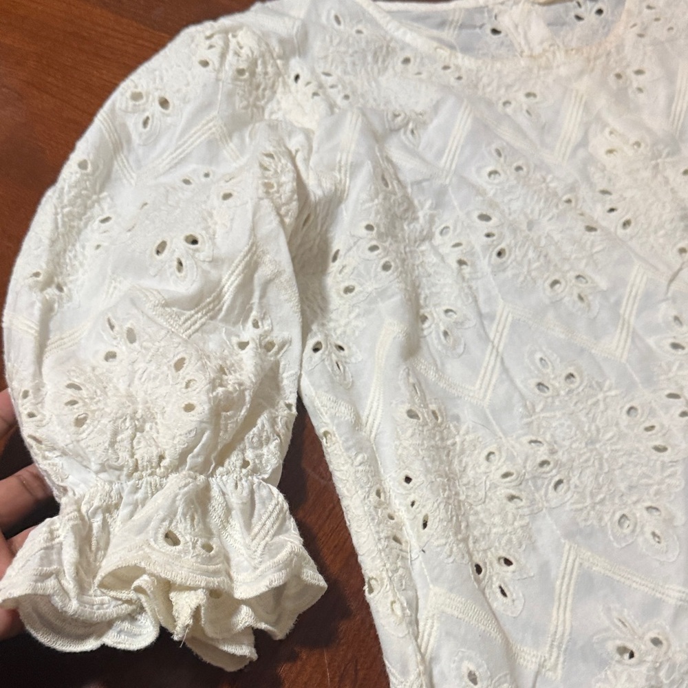 Anthropologie solitaire Sz medium M cottagecore Cream Eyelet Women's Top - Picture 6 of 9